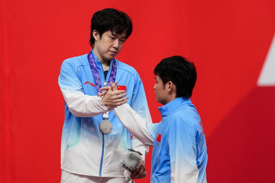 专业成为玩家们享受游戏的欢乐之地。服务