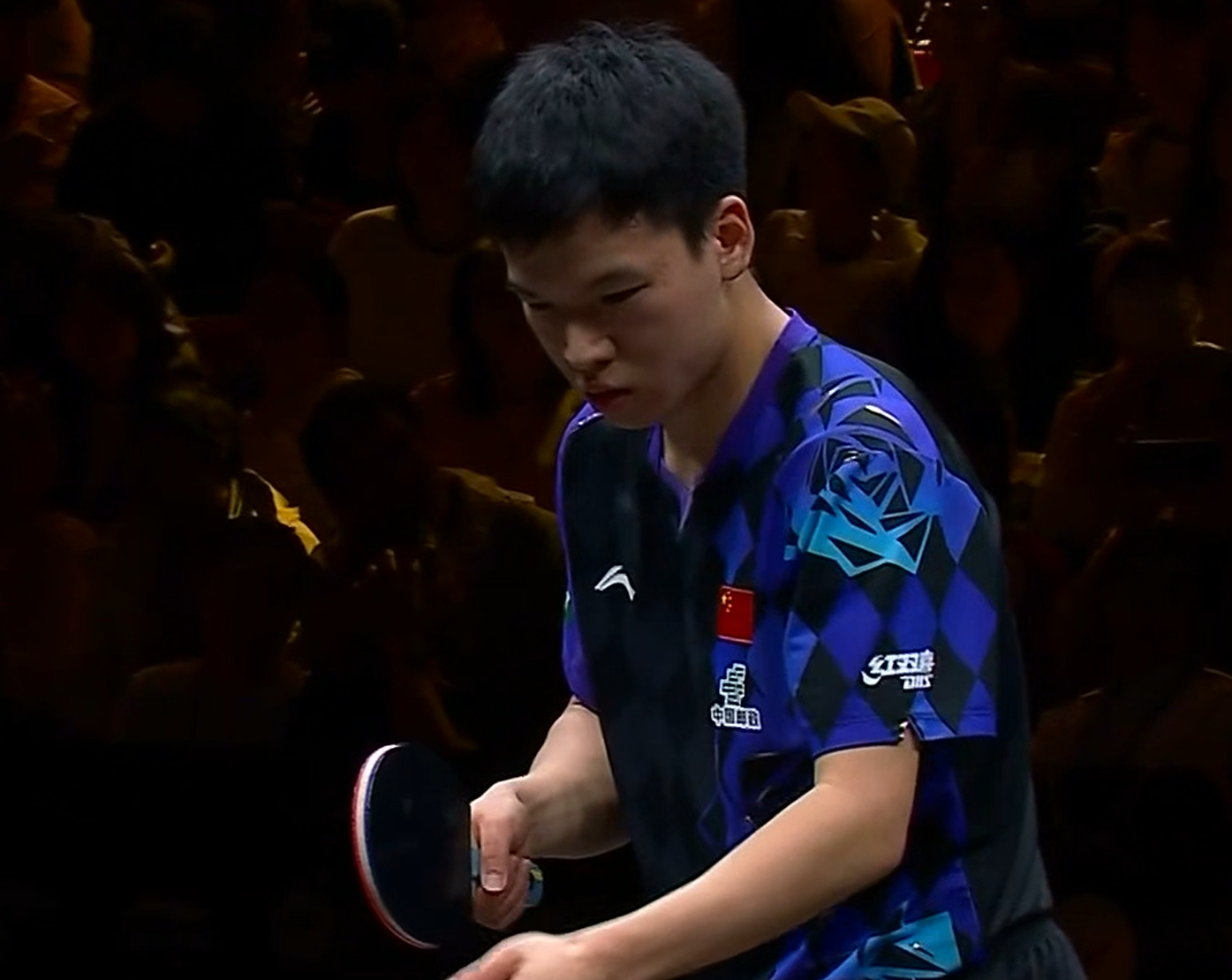 相持球打出优势！向鹏3-1逆转泊雷特晋级中国大满贯32强！