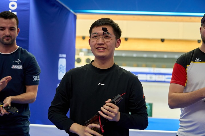 成为玩家们享受游戏的欢乐之地。展示图片